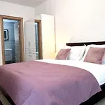 Sea Gem 2br N Pool *