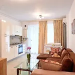 Sea Gem 2br N Pool