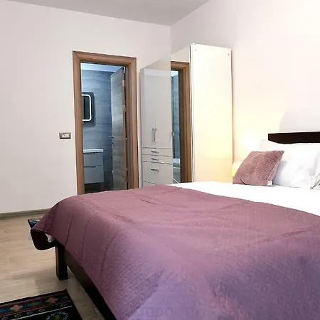 Sea Gem 2br N Pool
