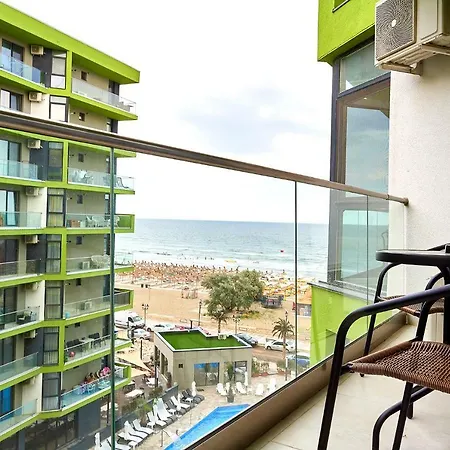 Apartment Sea Gem 2br N Pool *