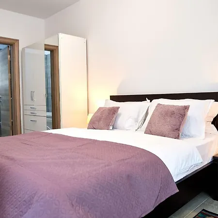 Apartment Sea Gem 2br N Pool *