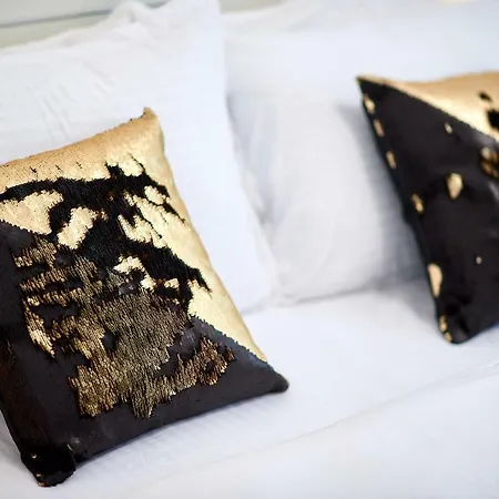 Sea Gem 2br N Pool *