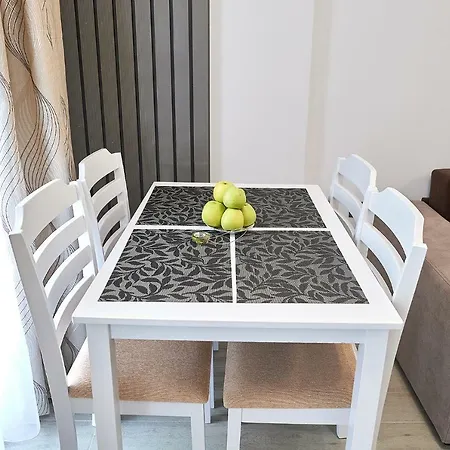 Sea Gem 2br N Pool *