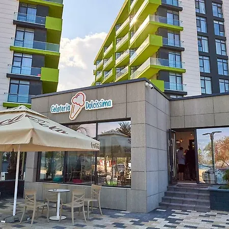 Sea Gem 2br N Pool *