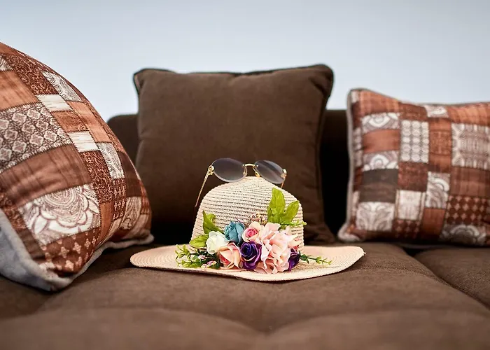 Апартаменты Sea Gem 2br N Pool