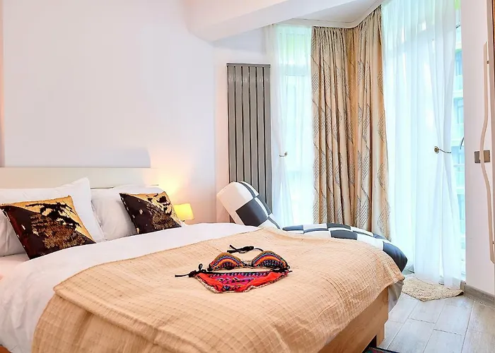 Апартаменты Sea Gem 2br N Pool *