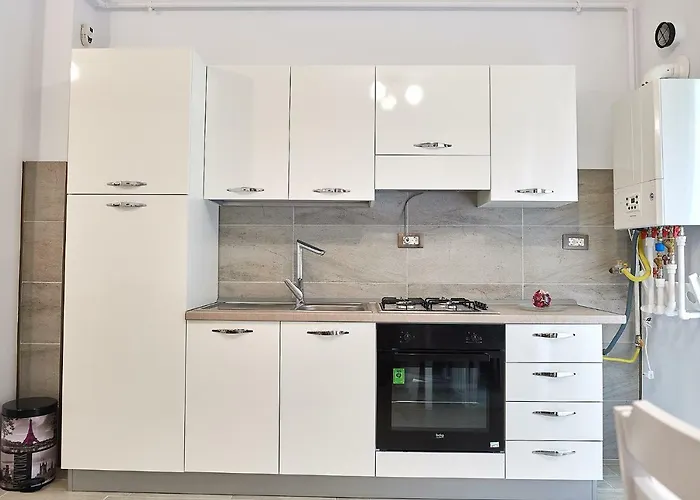 Sea Gem 2br N Pool Апартаменты Нэводари