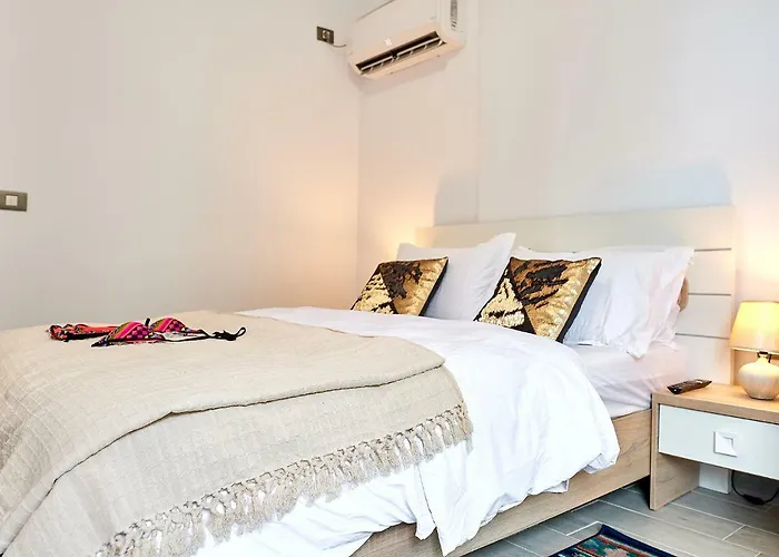 Апартаменты Sea Gem 2br N Pool