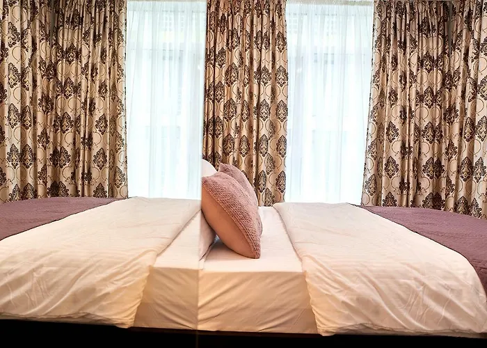 Sea Gem 2br N Pool *