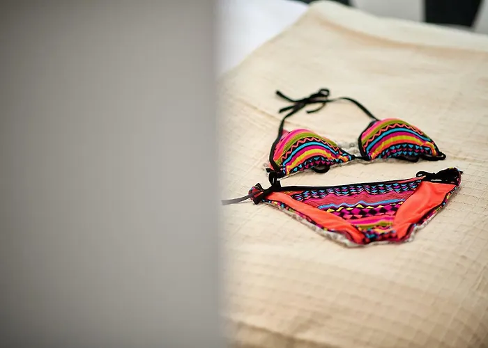 Sea Gem 2br N Pool Апартаменты Нэводари